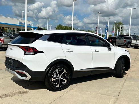 Used 2024 Kia Sportage EX image 27