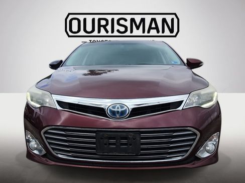 Used 2014 Toyota Avalon Limited w/ Technology Package FWD image 2