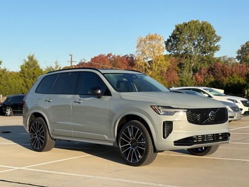 New 2026 Volvo XC90 B6 Ultra w/ Protection Package Premier image 4