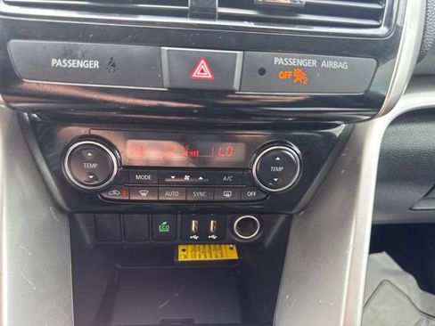 Used 2022 Mitsubishi Eclipse Cross SE FWD image 18