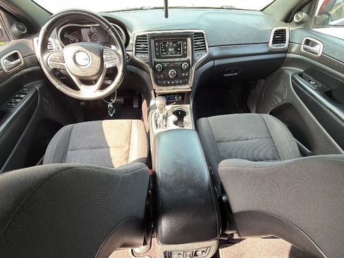Used 2016 Jeep Grand Cherokee Laredo w/ Quick Order Package 23E AWD/4WD image 29