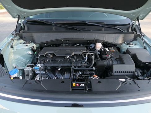 Certified 2025 Hyundai Kona SEL image 25