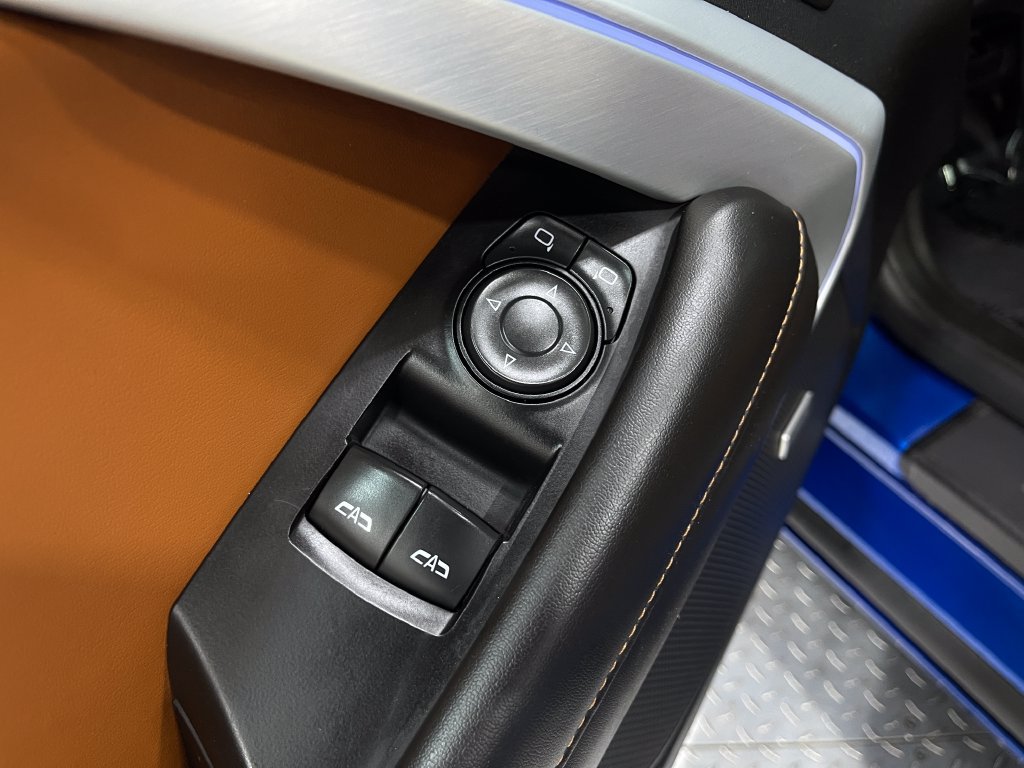 Used 2018 Chevrolet Camaro SS RWD image 16