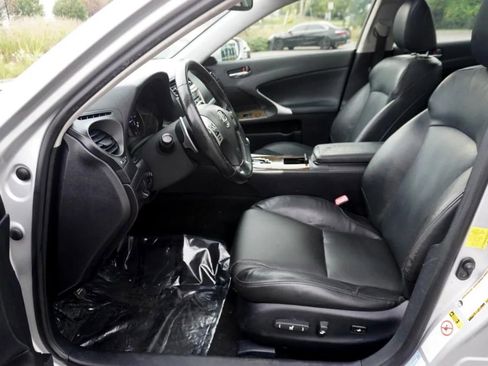 Used 2011 Lexus IS 250 AWD image 9