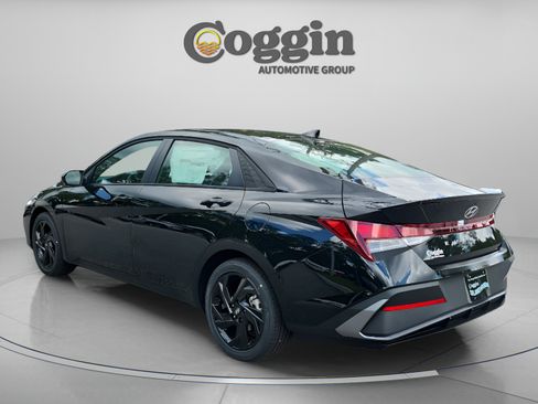 New 2026 Hyundai Elantra Sport FWD image 3