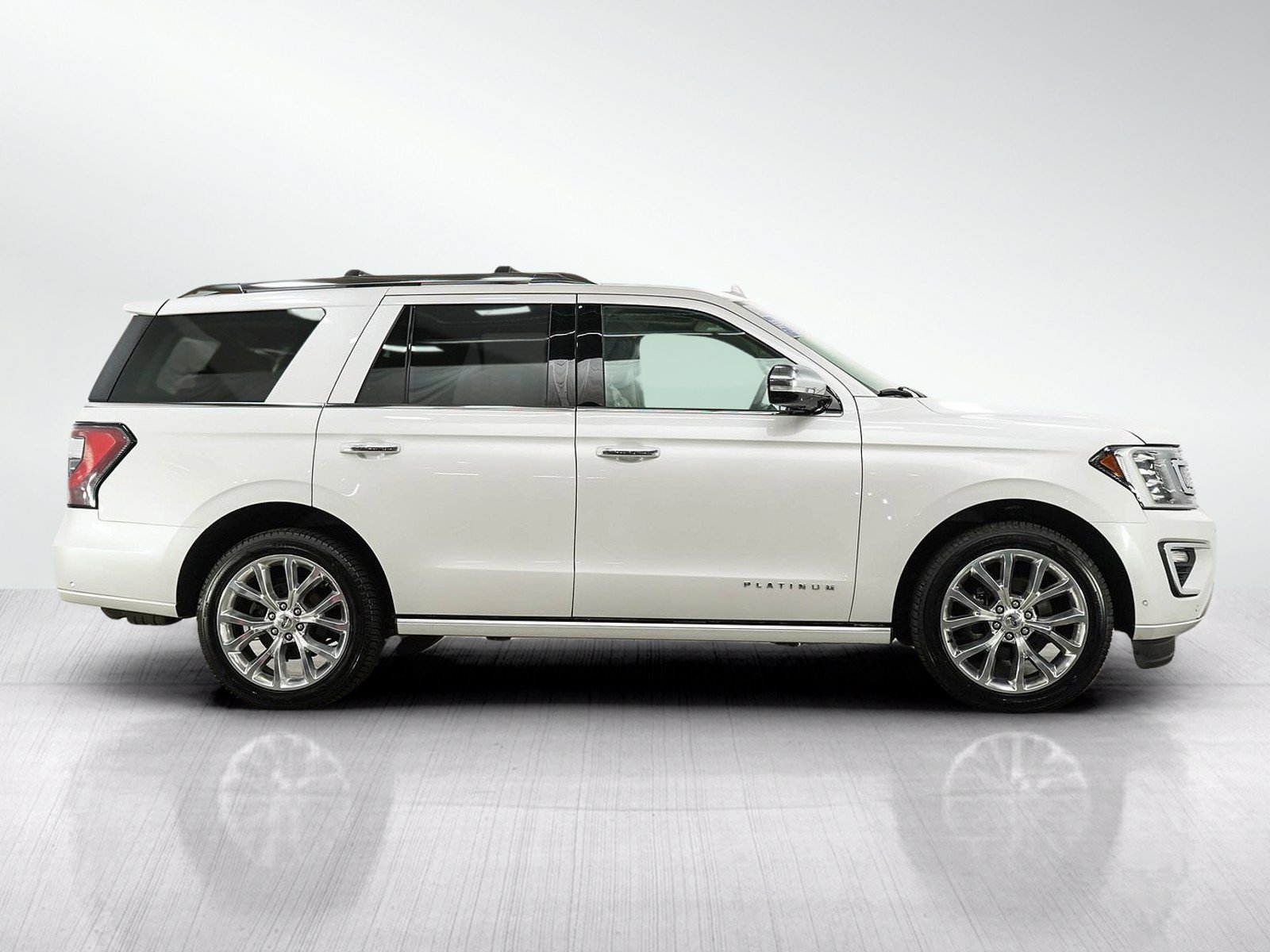 Used 2019 Ford Expedition Platinum AWD/4WD image 6