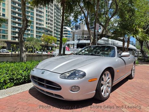 Used 2005 Jaguar XK8 Convertible RWD image 13