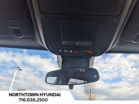 Used 2025 GMC Terrain Elevation w/ Elevation Premium Package image 23