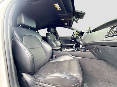 Used 2022 Kia Stinger GT-Line w/ Sun & Sound Package image 31