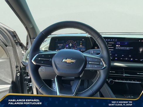 Certified 2026 Chevrolet Traverse LT w/ Driver Confidence Package FWD image 17