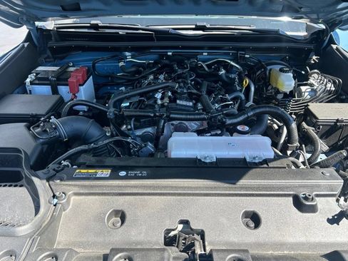 Certified 2025 Toyota 4Runner SR5 AWD/4WD image 25