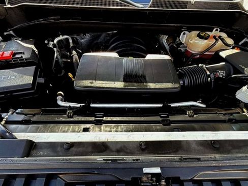 Used 2021 Chevrolet Silverado 1500 LT AWD/4WD image 23
