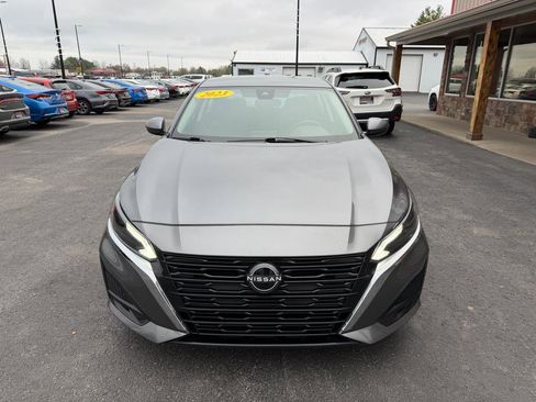 Used 2023 Nissan Altima 2.5 S image 9