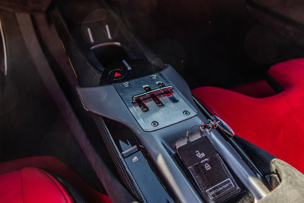 Certified 2025 Ferrari 12Cilindri RWD image 5