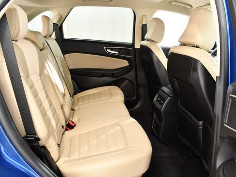 Used 2023 Ford Edge SEL w/ Convenience Package AWD/4WD image 19