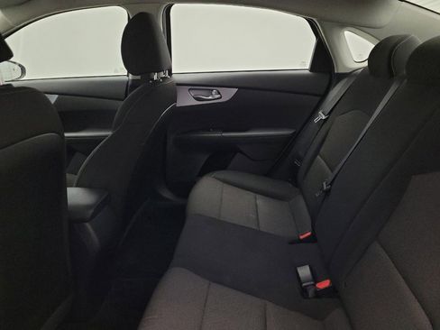 Used 2022 Kia Forte LXS w/ LXS Technology Package image 18