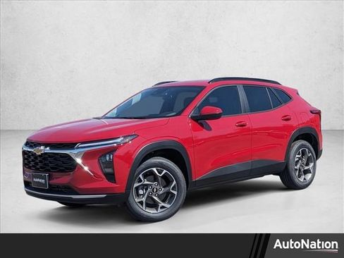 New 2026 Chevrolet Trax LT image 1