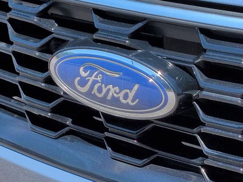 Used 2024 Ford Escape ST-Line w/ Tech Pack #1 AWD/4WD image 11