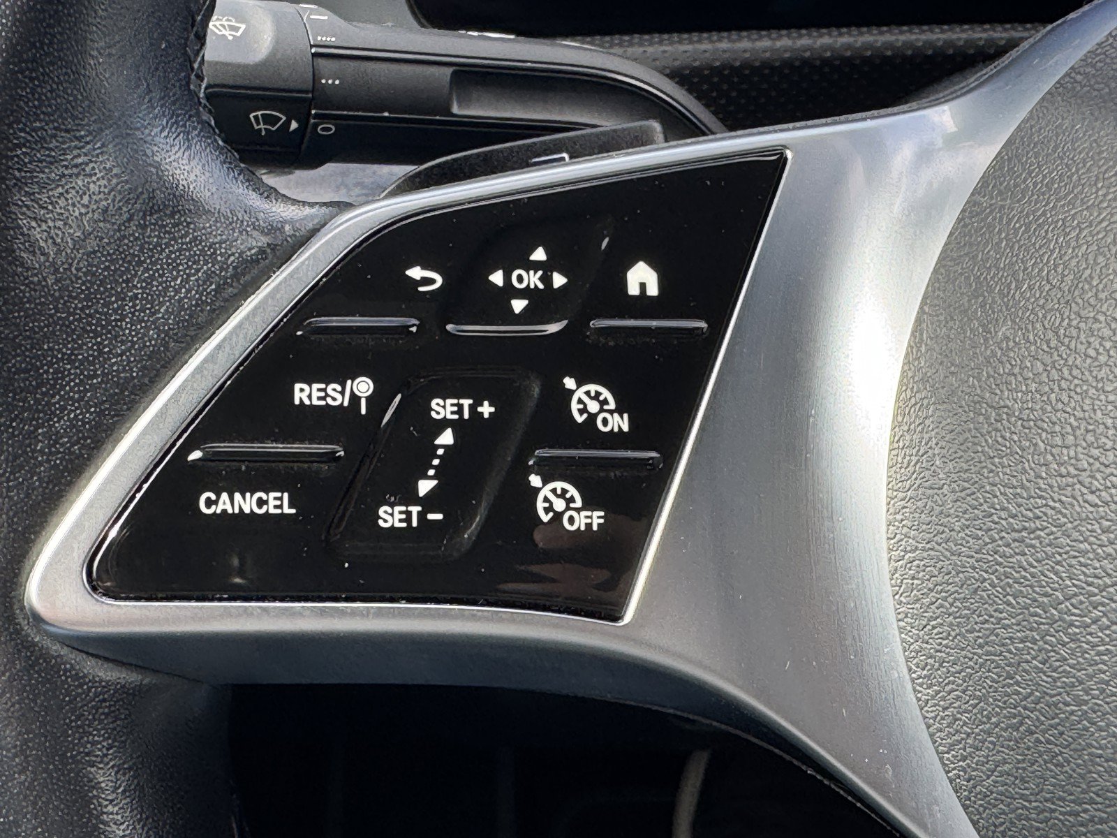 Used 2025 Mercedes-Benz CLA 250 image 22
