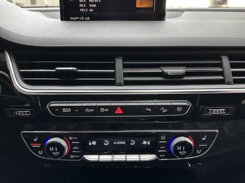 Used 2018 Audi Q7 3.0T Premium Plus w/ Premium Plus Package image 31
