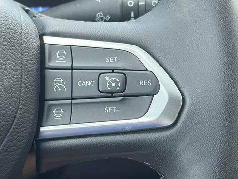 Used 2025 Jeep Compass Limited w/ Elite Group AWD/4WD image 19