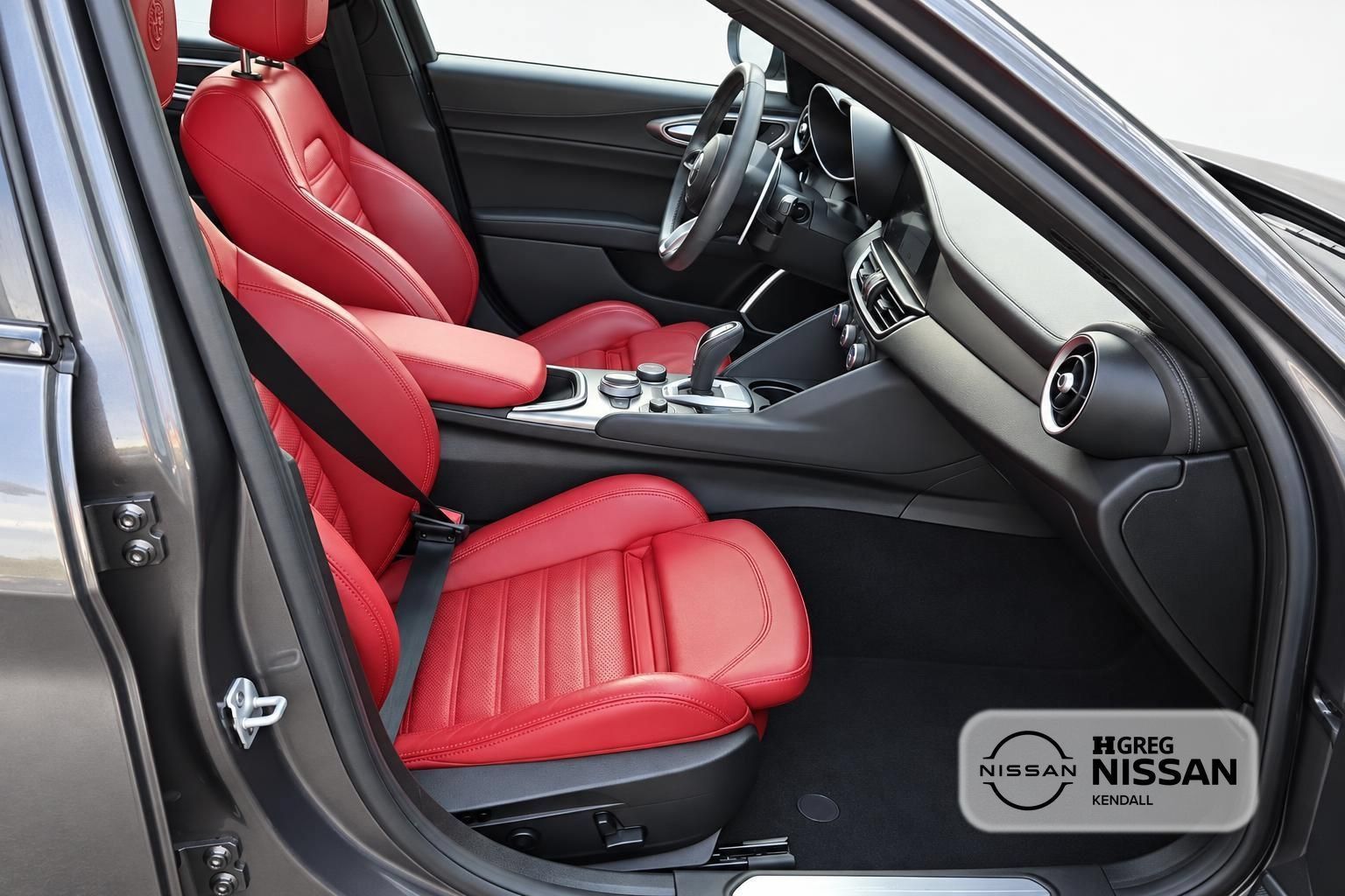 Used 2022 Alfa Romeo Giulia Veloce RWD image 8