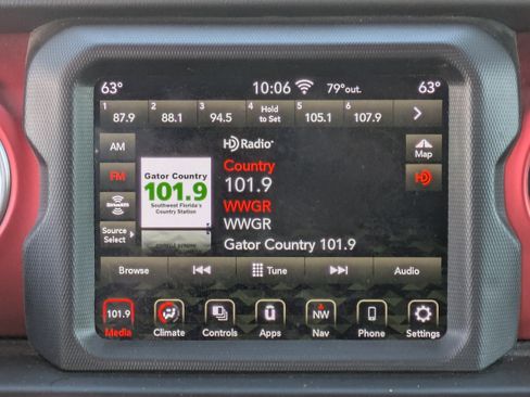 Used 2020 Jeep Gladiator Rubicon image 19