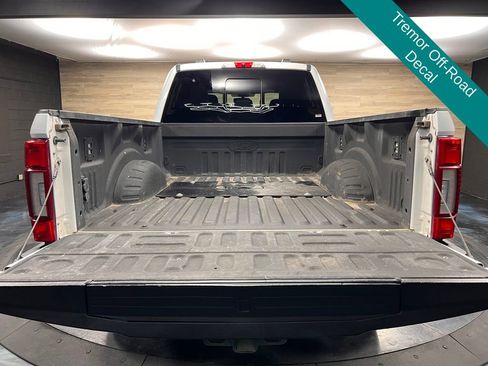 Used 2022 Ford F350 Lariat w/ Tremor Off-Road Package image 17