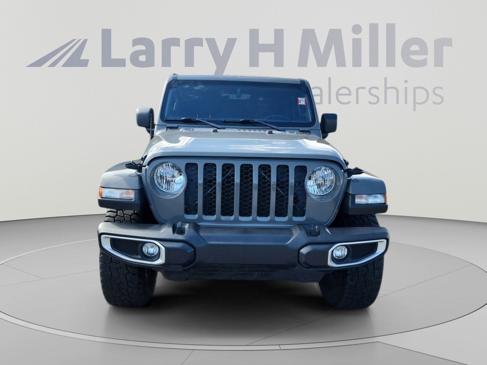 Used 2021 Jeep Gladiator Sport AWD/4WD image 8