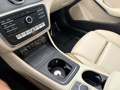 Certified 2019 Mercedes-Benz GLA 250 image 29