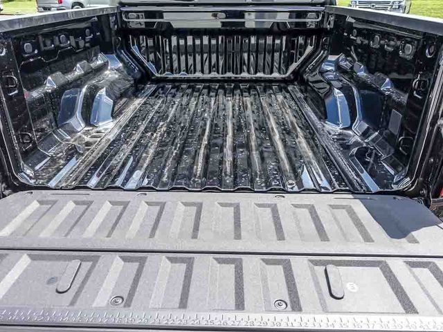 New 2026 Chevrolet Colorado LT w/ Advanced Trailering Package AWD/4WD image 8