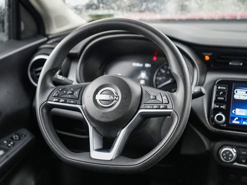 Used 2023 Nissan Kicks SV image 16