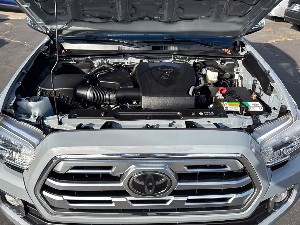 Used 2018 Toyota Tacoma Limited AWD/4WD image 41
