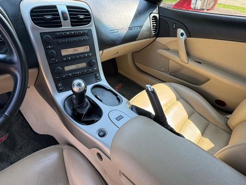 Used 2005 Chevrolet Corvette Coupe w/ Preferred Equipment Group image 15