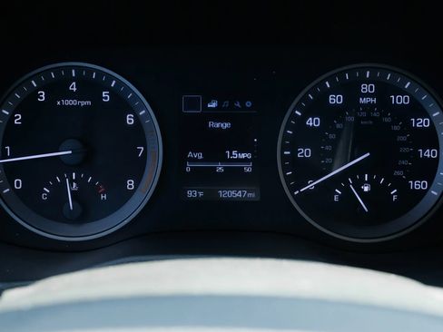 Used 2018 Hyundai Tucson Value w/ Cargo Package image 25