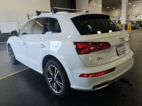 Used 2020 Audi Q5 e Premium w/ Convenience Package AWD/4WD image 6