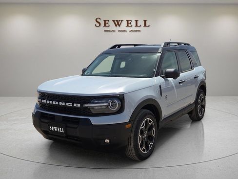 New 2026 Ford Bronco Sport Outer Banks w/ Outer Banks Tech Package+ AWD/4WD image 1