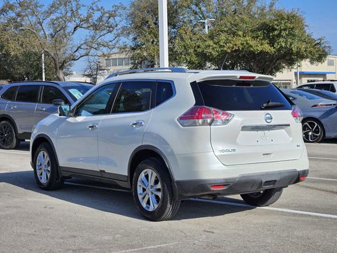 Used 2016 Nissan Rogue SV w/ SV Premium Package image 5