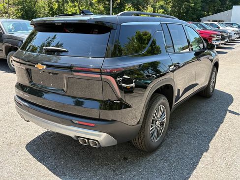 Used 2026 Chevrolet Traverse LT w/ Driver Confidence Package AWD/4WD image 7
