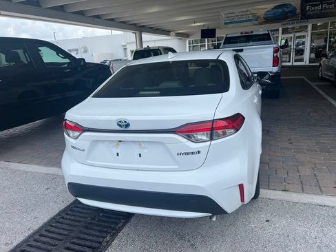 Used 2022 Toyota Corolla LE FWD image 13