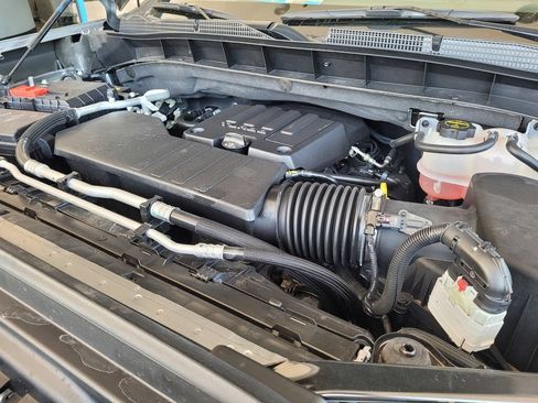 Used 2025 GMC Sierra 1500 Elevation AWD/4WD image 12