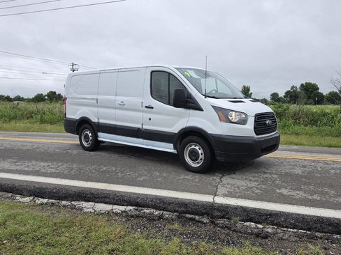 Used 2019 Ford Transit 150 130 Low Roof RWD image 1