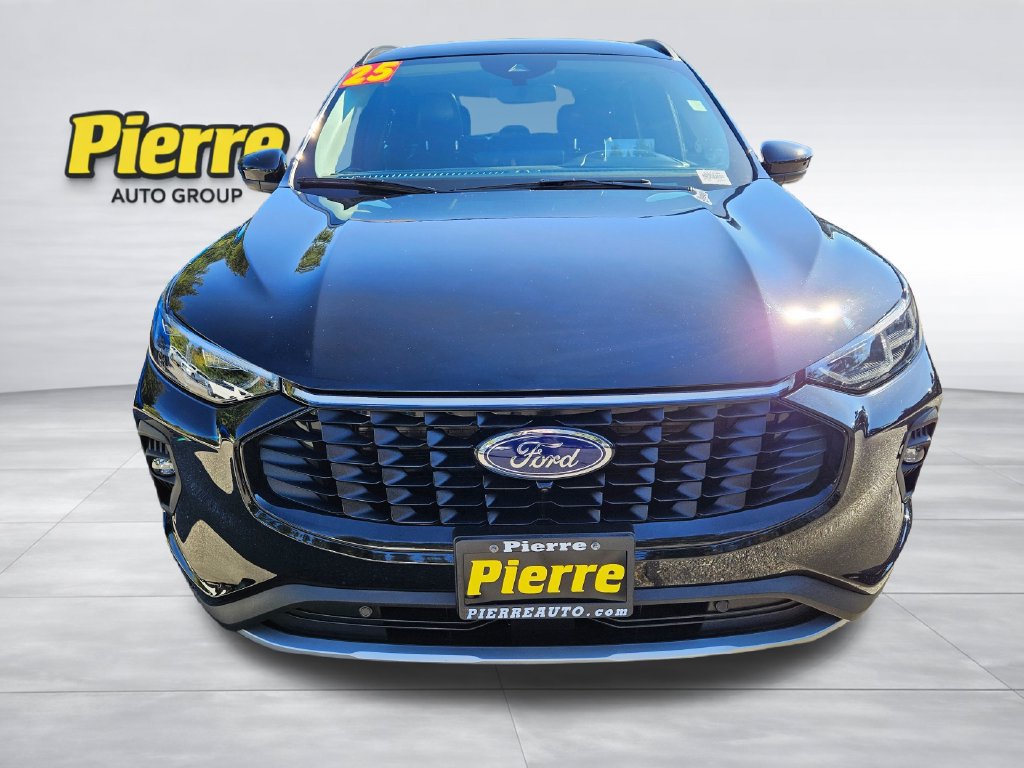 Used 2025 Ford Escape SE w/ PHEV Premium Package FWD image 8