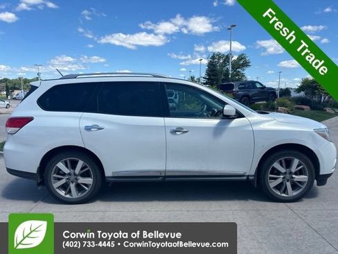 Used 2014 Nissan Pathfinder Platinum AWD/4WD image 2