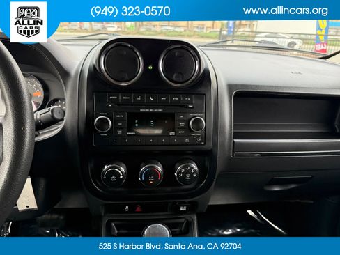 Used 2017 Jeep Patriot Sport FWD image 11