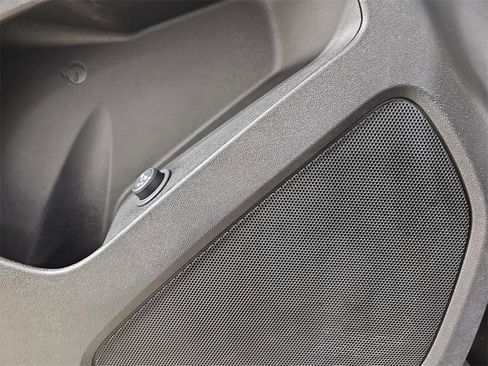 Certified 2024 Chevrolet Equinox RS image 33