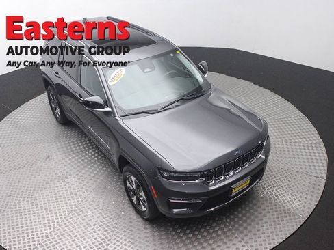 Used 2024 Jeep Grand Cherokee Limited 4xe AWD/4WD image 3