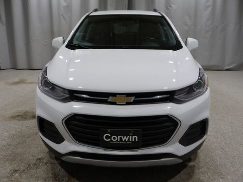 Used 2020 Chevrolet Trax LT w/ LT Convenience Package image 6