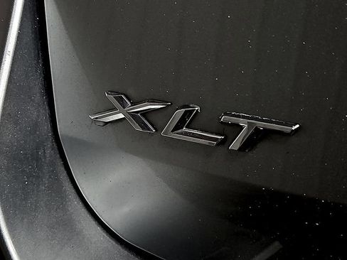 Used 2020 Ford Explorer XLT w/ Equipment Group 202A image 30