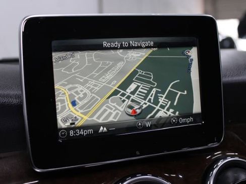 Used 2016 Mercedes-Benz GLA 250 image 9